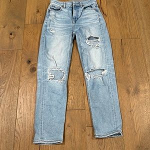 Distressed straight leg stretch jeans from American Eagle